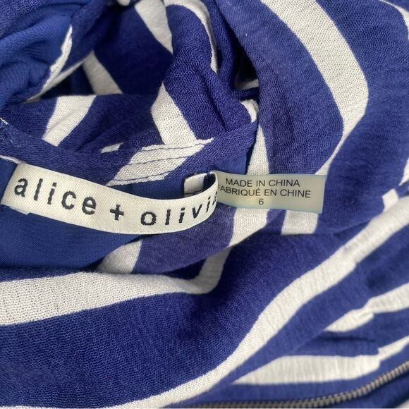 Alice and Olivia Striped Maxi Dress Grazi Off The Shoulder Blue size 6 - Picture 13 of 13